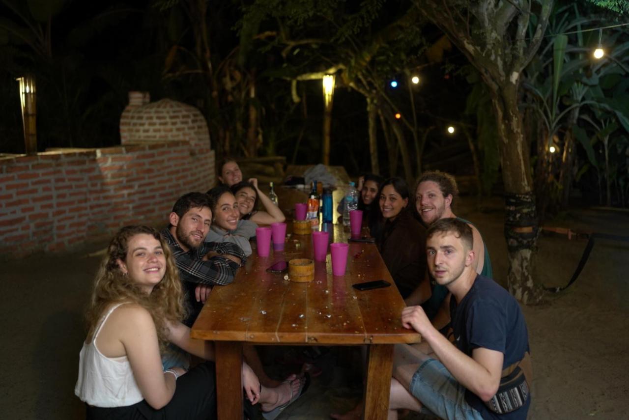 Hidden House Hostel Party Montañita Exterior foto