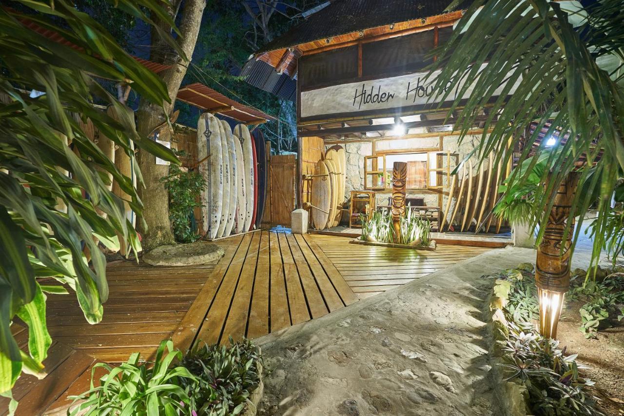 Hidden House Hostel Party Montañita Exterior foto